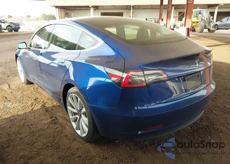 2019 Tesla Model 3 из США, поврежденный, VIN 5YJ3E1EA7KF447063